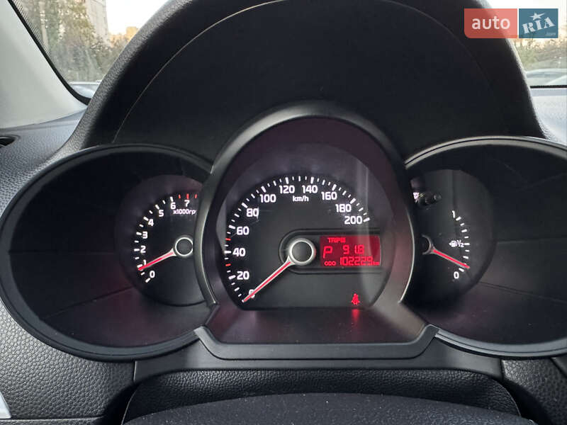 Хетчбек Kia Picanto 2013 в Бердичеві