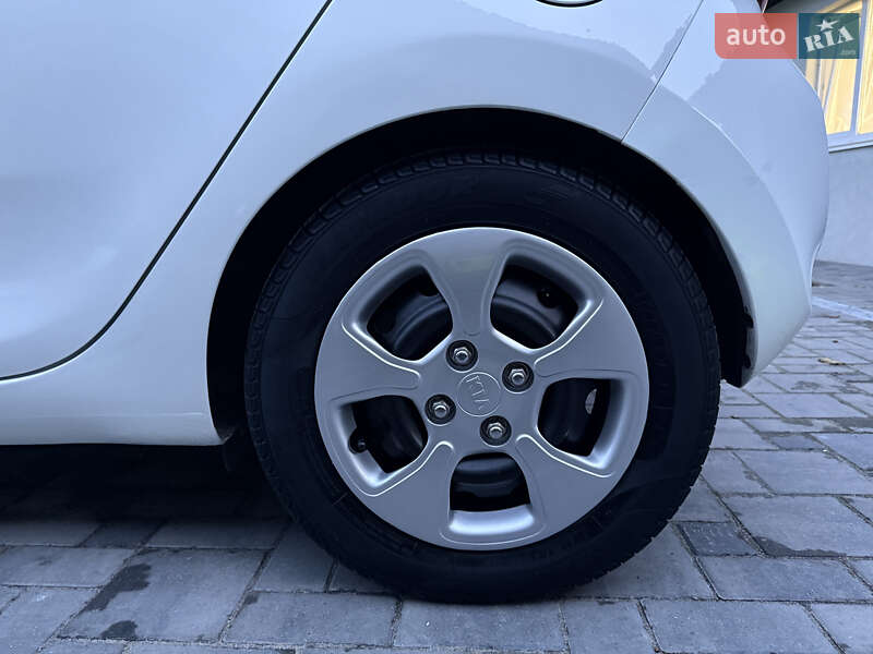 Хэтчбек Kia Picanto 2013 в Житомире фото 50 Хэтчбек Kia Picanto 2013 в Житомире