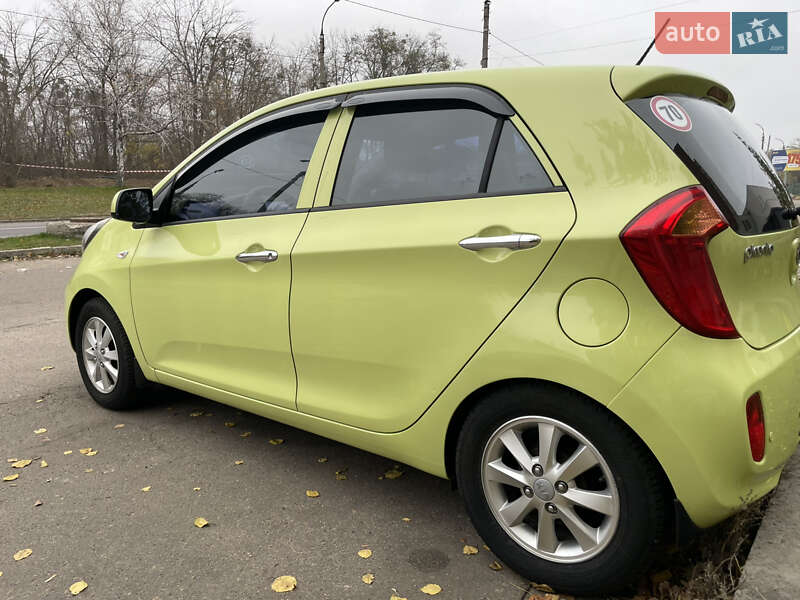 Хетчбек Kia Picanto 2011 в Черкасах