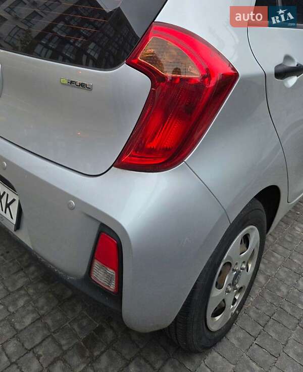 Хэтчбек Kia Picanto 2015 в Киеве