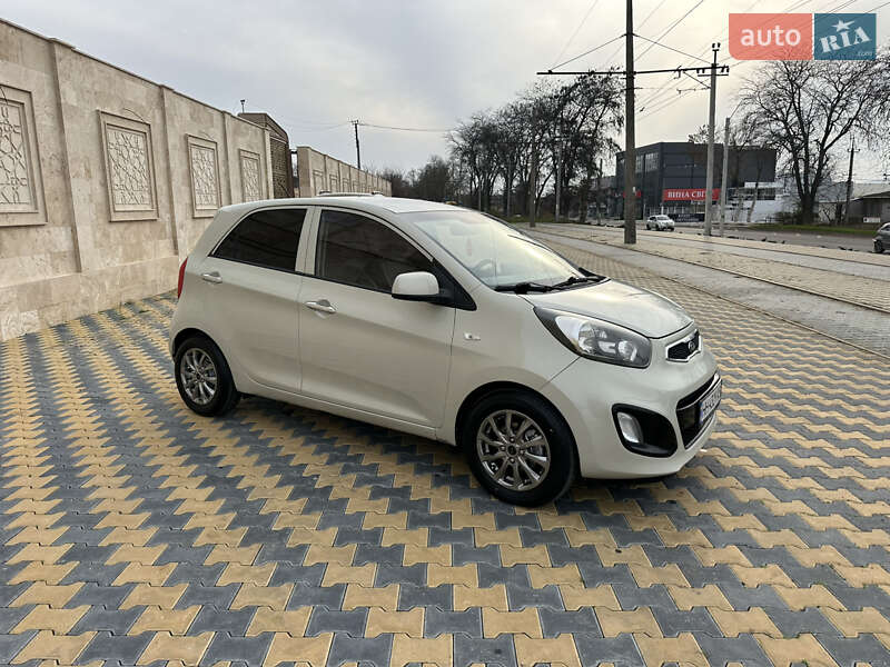 Хэтчбек Kia Picanto 2014 в Одессе фото 2 Хэтчбек Kia Picanto 2014 в Одессе