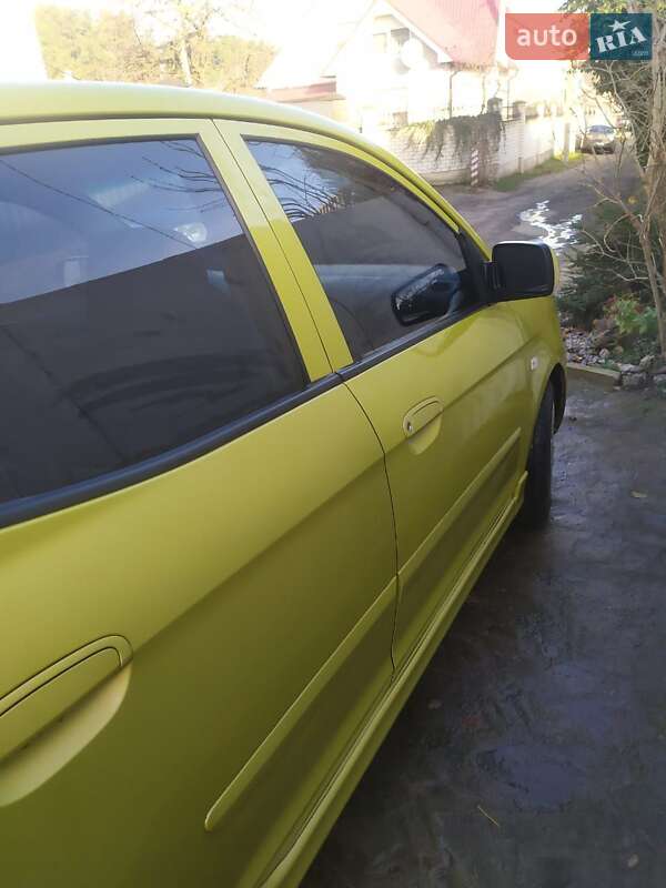 Хэтчбек Kia Picanto 2006 в Житомире