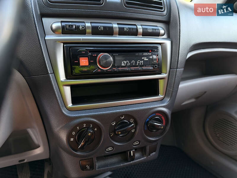 Хетчбек Kia Picanto 2004 в Житомирі фото 20 Хетчбек Kia Picanto 2004 в Житомирі