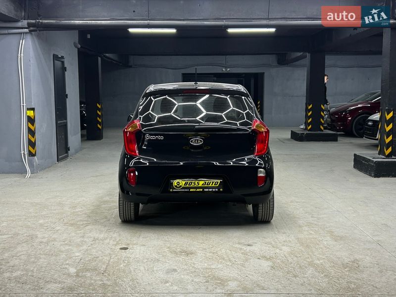 Хетчбек Kia Picanto 2012 в Чернівцях