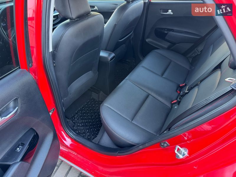 Хэтчбек Kia Picanto 2020 в Киеве