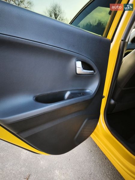 Хэтчбек Kia Picanto 2016 в Киеве