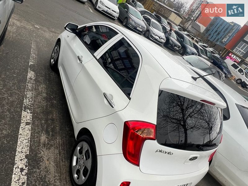 Хэтчбек Kia Picanto 2012 в Ирпене