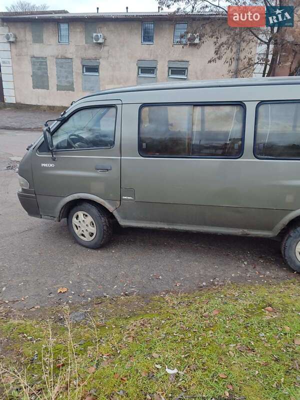 Минивэн Kia Pregio 2003 в Днепре