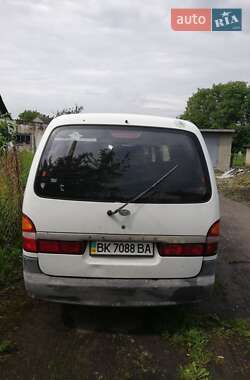 Минивэн Kia Pregio 2001 в 