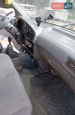 Минивэн Kia Pregio 2004 в 