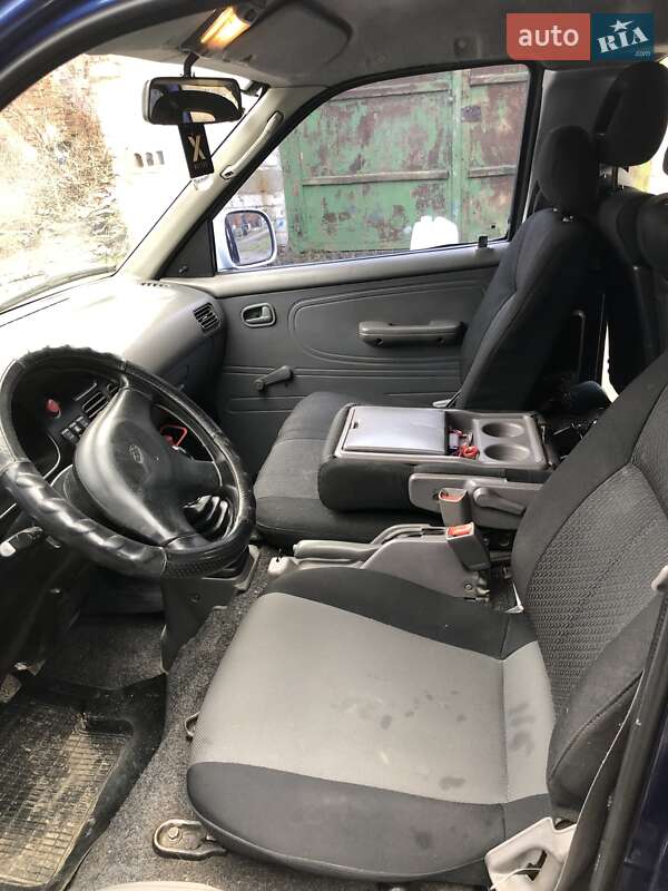 Минивэн Kia Pregio 1998 в Краснограде