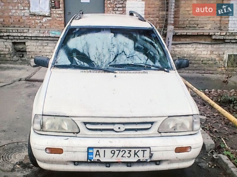 Kia Pride 2000 Kia Pride 2000