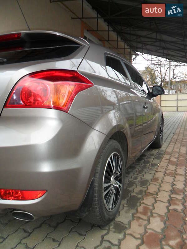 Хэтчбек Kia ProCeed 2008 в Киеве