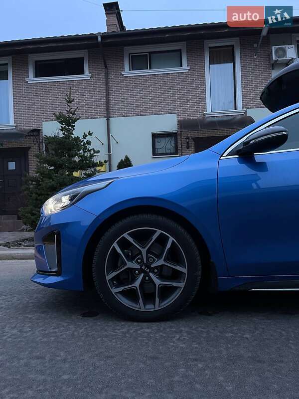 Універсал Kia ProCeed 2019 в Ужгороді