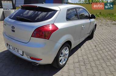 Хэтчбек Kia ProCeed 2008 в Черновцах