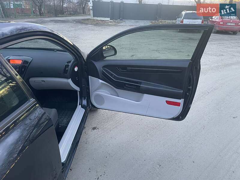 Хетчбек Kia ProCeed 2008 в Дрогобичі