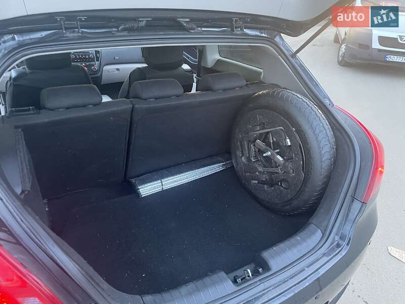 Хетчбек Kia ProCeed 2008 в Дрогобичі