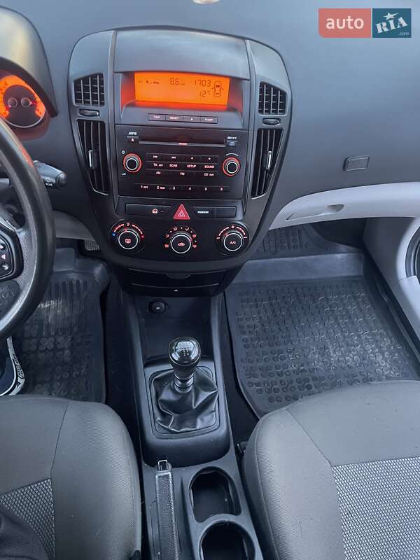 Хетчбек Kia ProCeed 2008 в Дрогобичі