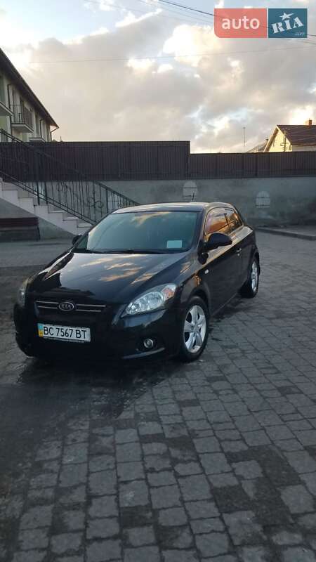 Хэтчбек Kia ProCeed 2008 в Львове