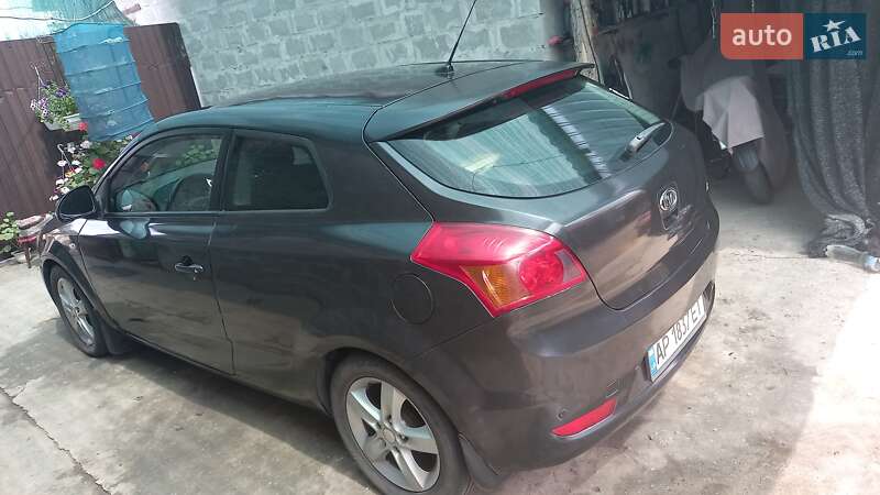 Хэтчбек Kia ProCeed 2008 в Вольнянске