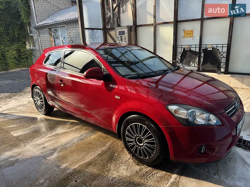 Хэтчбек Kia ProCeed 2008 в Днепре