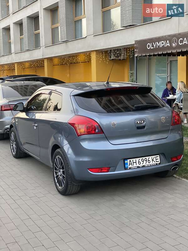 Хетчбек Kia ProCeed 2008 в Дніпрі