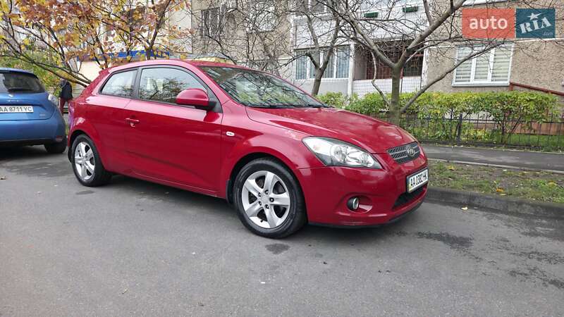 Хэтчбек Kia ProCeed 2008 в Киеве