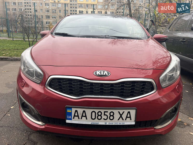 Хетчбек Kia ProCeed 2016 в Києві фото 6 Хетчбек Kia ProCeed 2016 в Києві