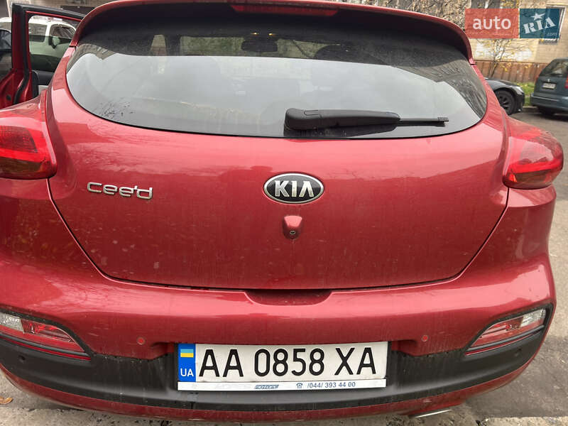 Хетчбек Kia ProCeed 2016 в Києві фото 7 Хетчбек Kia ProCeed 2016 в Києві