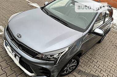 Позашляховик / Кросовер Kia Rio X-Line 2021 в 