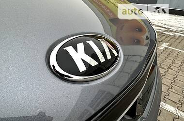 Позашляховик / Кросовер Kia Rio X-Line 2021 в 