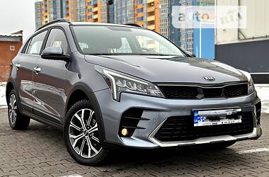 Позашляховик / Кросовер Kia Rio X-Line 2021 в 