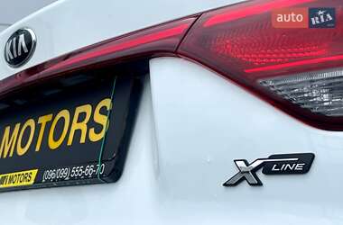 Внедорожник / Кроссовер Kia Rio X-Line 2018 в 