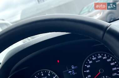 Внедорожник / Кроссовер Kia Rio X-Line 2018 в 