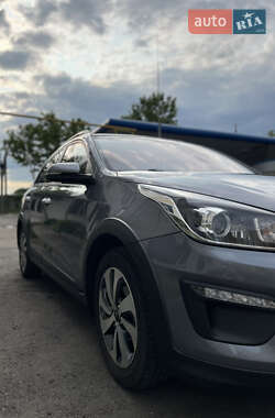 Внедорожник / Кроссовер Kia Rio X-Line 2018 в Одессе