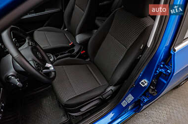 Хэтчбек Kia Rio X-Line 2021 в 