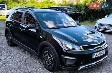 Внедорожник / Кроссовер Kia Rio X-Line 2018 в Ужгороде