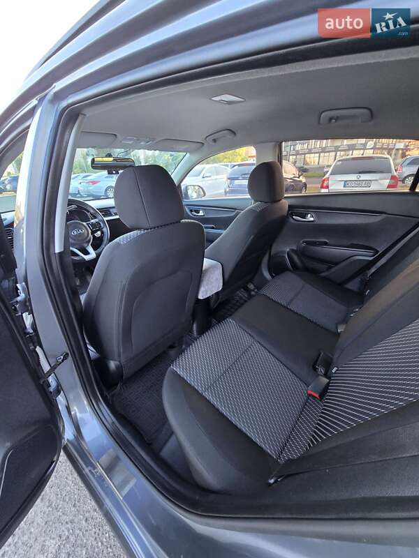 Внедорожник / Кроссовер Kia Rio X-Line 2018 в Черкассах