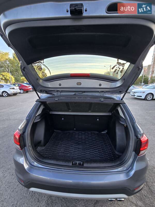 Внедорожник / Кроссовер Kia Rio X-Line 2018 в Черкассах