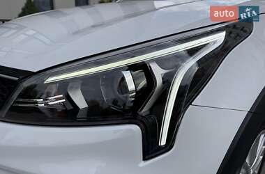 Внедорожник / Кроссовер Kia Rio X-Line 2021 в 