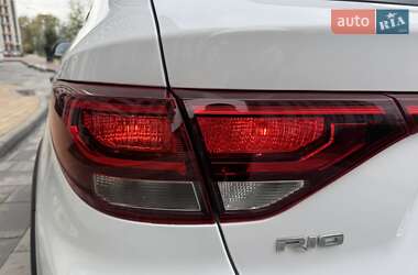 Внедорожник / Кроссовер Kia Rio X-Line 2021 в 