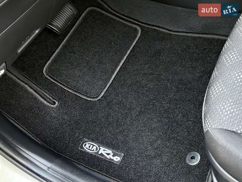 Внедорожник / Кроссовер Kia Rio X-Line 2018 в Одессе