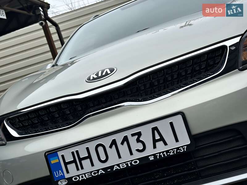 Внедорожник / Кроссовер Kia Rio X-Line 2018 в Одессе