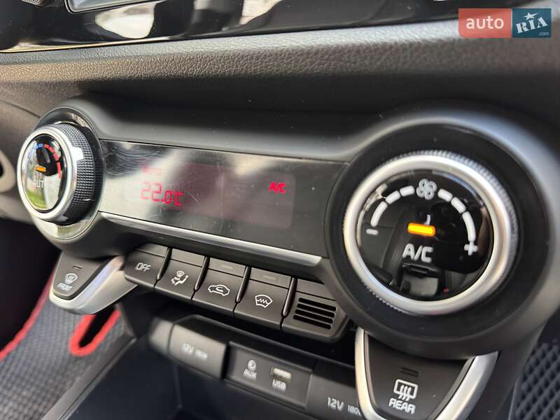 Позашляховик / Кросовер Kia Rio X-Line 2018 в Києві фото 47 Позашляховик / Кросовер Kia Rio X-Line 2018 в Києві