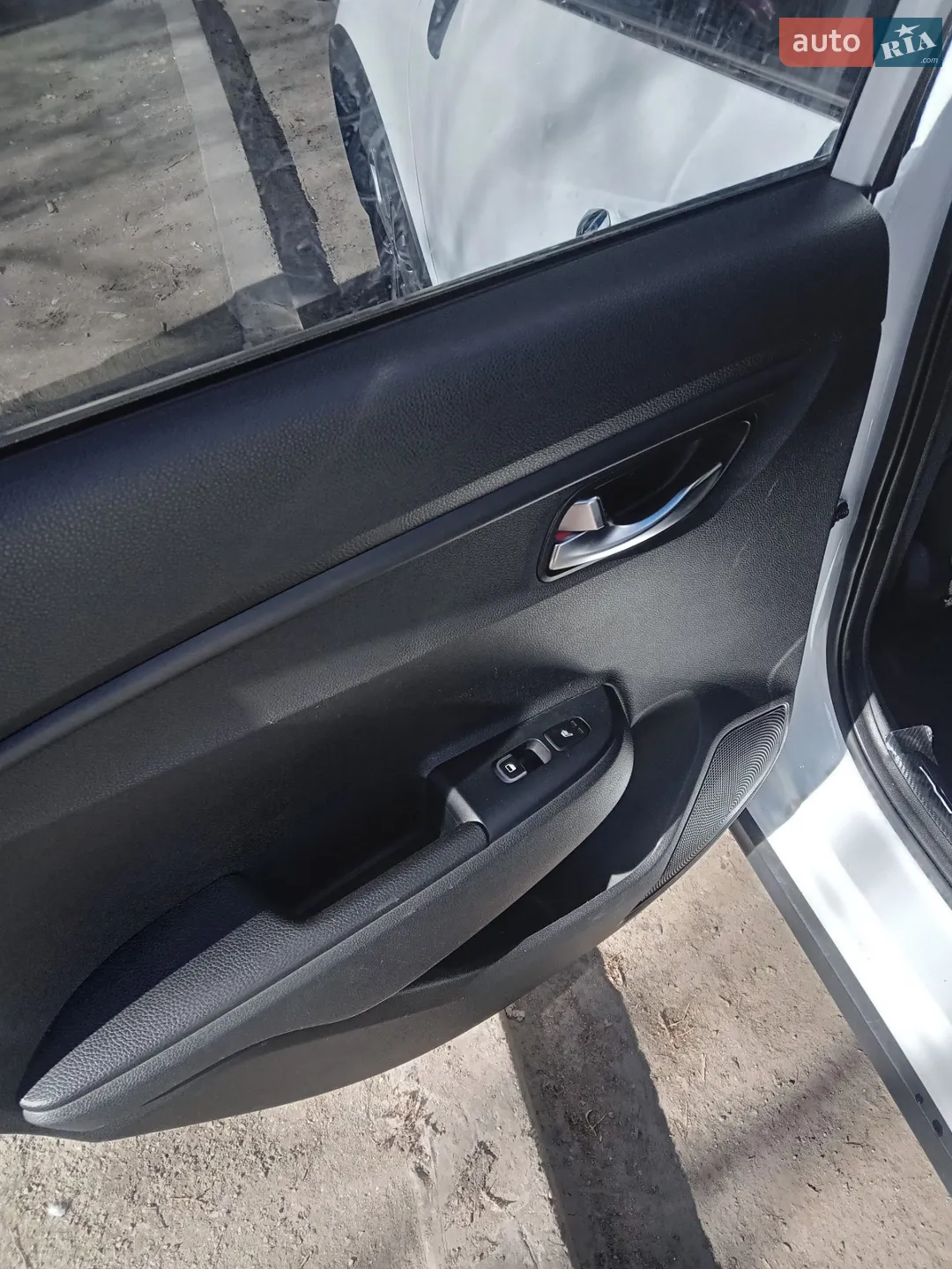 2021 Kia Rio - мініатюра 17