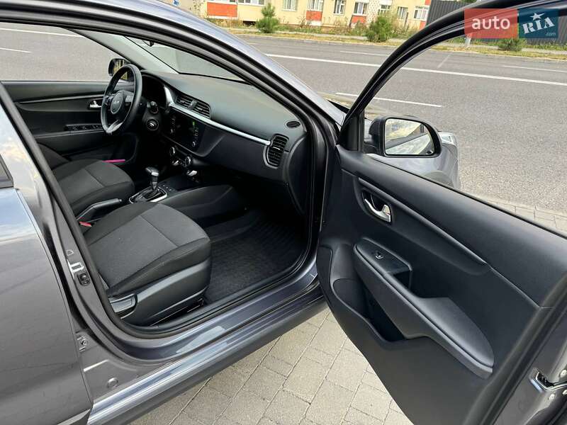 Внедорожник / Кроссовер Kia Rio X 2021 в Хмельницком