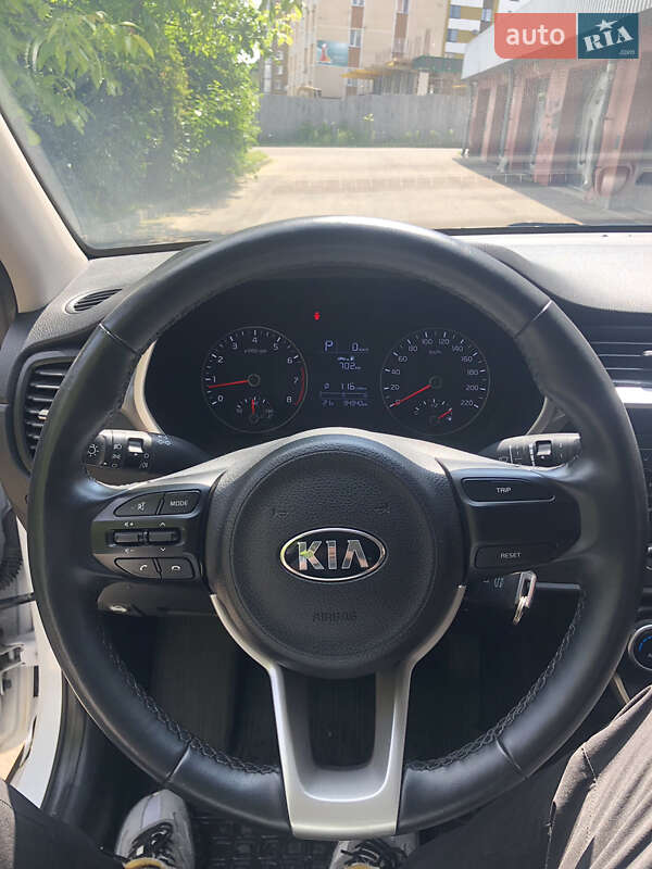 Внедорожник / Кроссовер Kia Rio X 2021 в Луцке