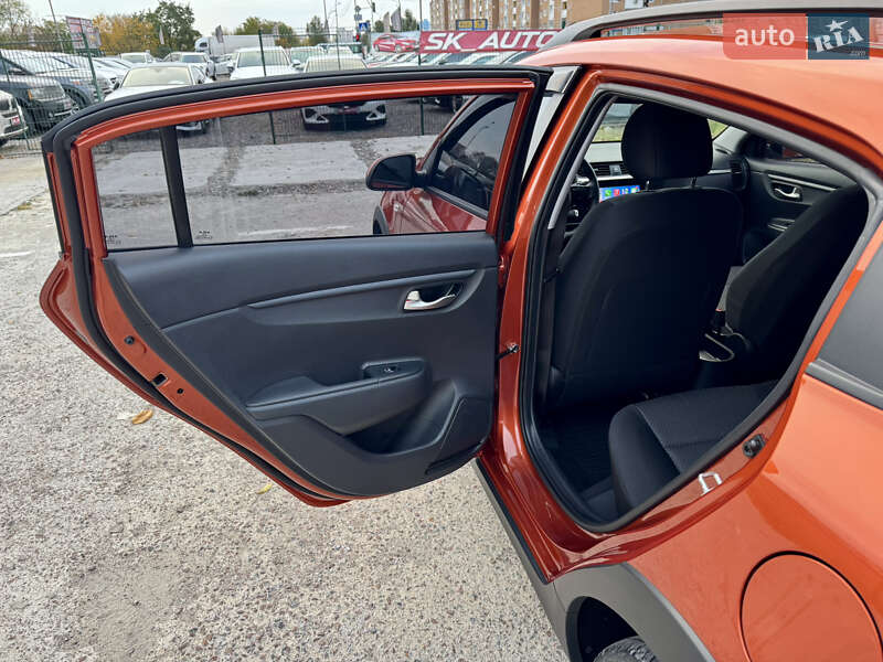 Позашляховик / Кросовер Kia Rio X 2021 в Києві фото 16 Позашляховик / Кросовер Kia Rio X 2021 в Києві