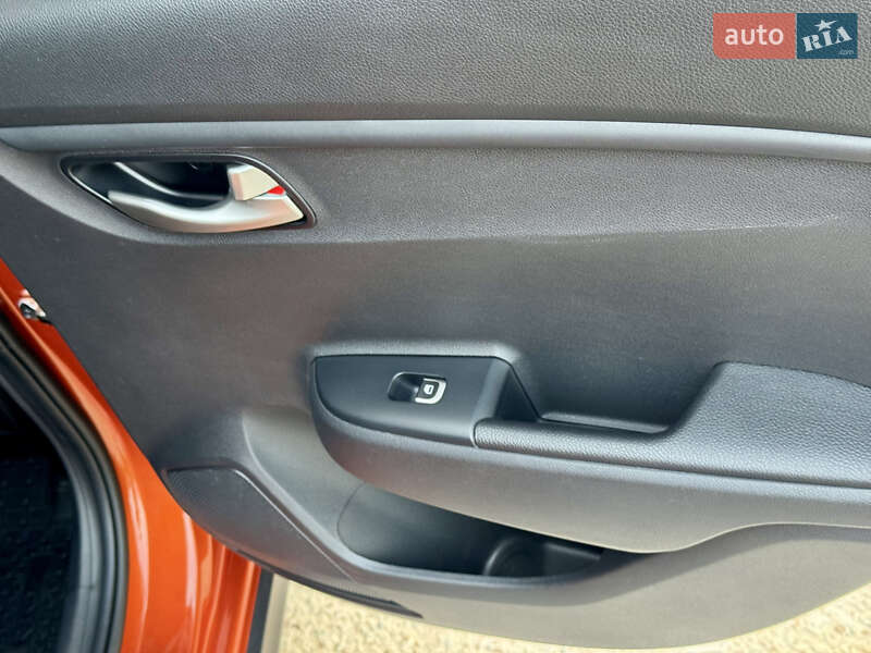 Позашляховик / Кросовер Kia Rio X 2021 в Києві фото 25 Позашляховик / Кросовер Kia Rio X 2021 в Києві