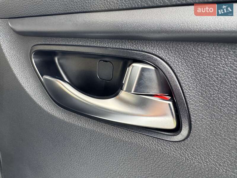 Внедорожник / Кроссовер Kia Rio X 2021 в Киеве